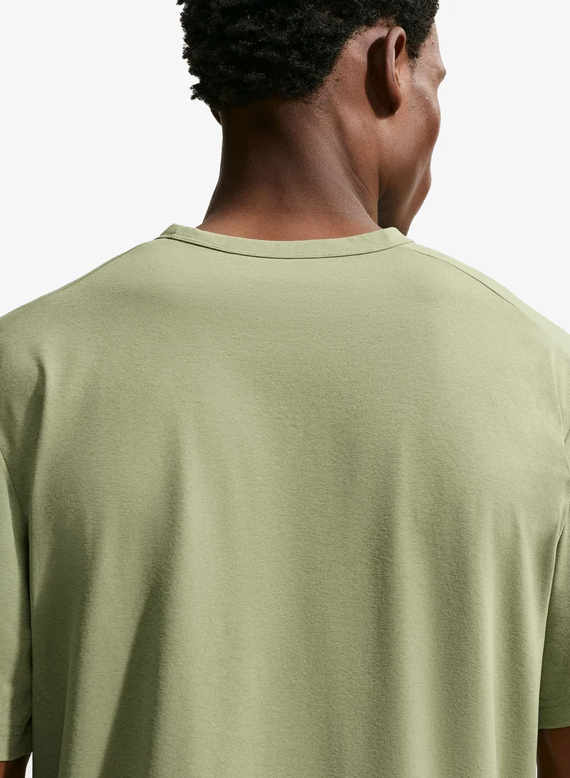 Nike DUSTY OLIVE/(BLACK) Dri-Fit Uv Hyverse Graphic T-Shirt for Men | Best Price UAE