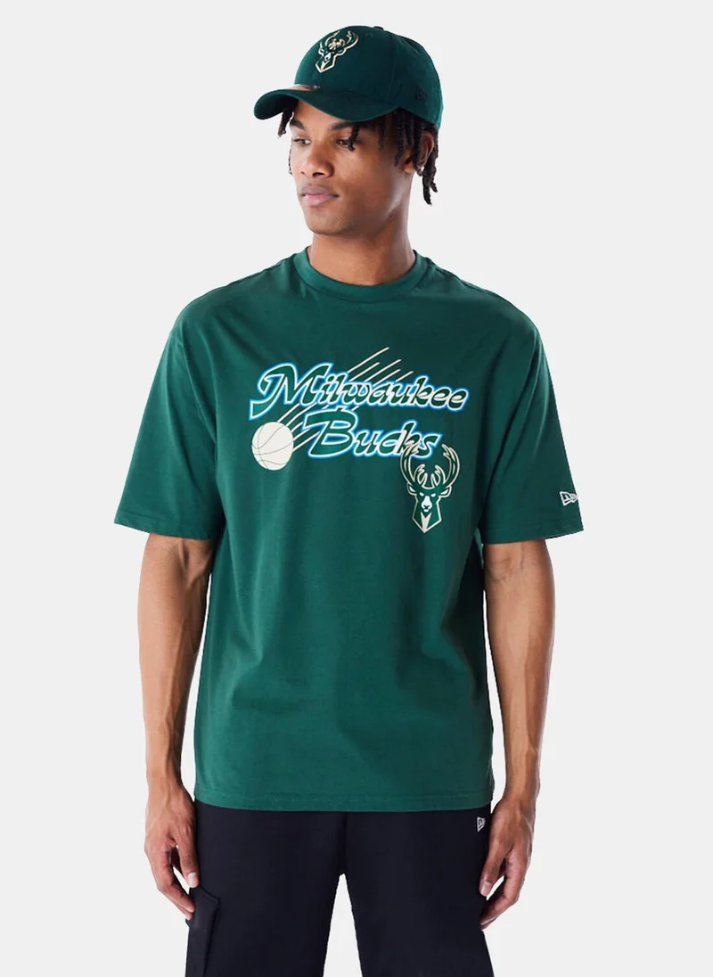 نيو ايرا Men's NBA Milwaukee Bucks Script T-Shirt
