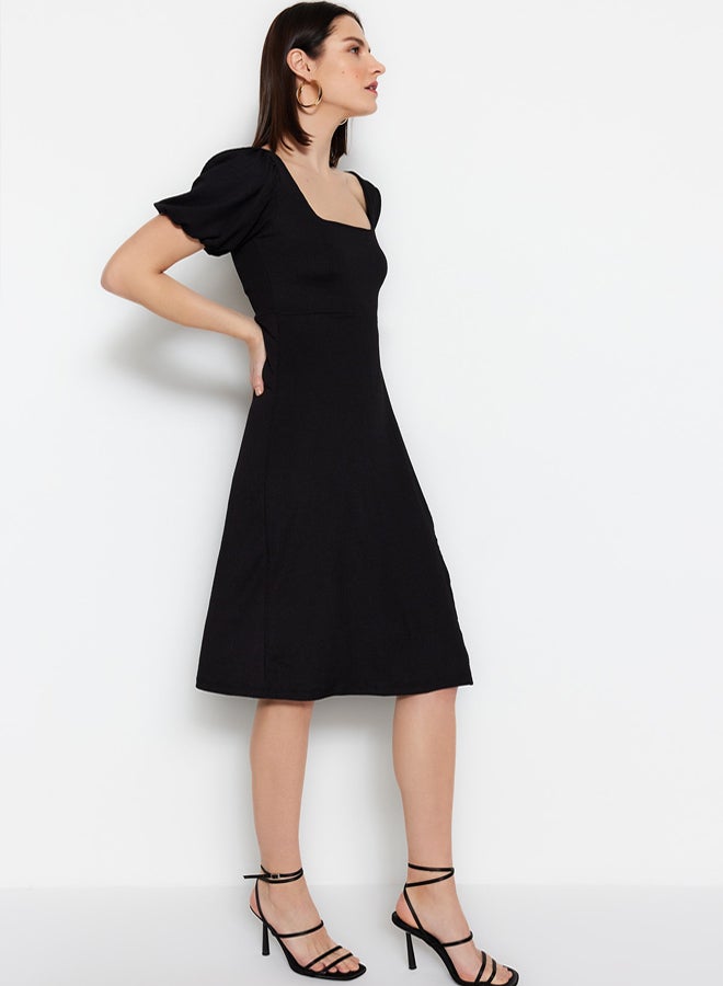 trendyol Black Square Neck Balloon Sleeve A-Line Slit Detailed Wrap/Textured Midi Knitted Dress - Image 2