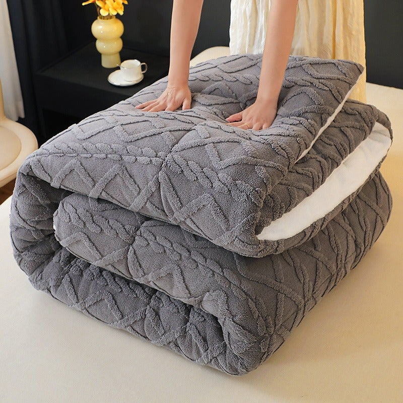 1pc Heavyweight Winter Weight Comforter | Luxury Plush Thickened Winter Quilt - Ultra-Soft Beige-Friendly Bedding with Quilting, Machine-Washable, Cozy All-Season Warmth, for Minimalist & Country Bedrooms, Ideal Luxury Bedding & Rustic Style Decor - Image 4