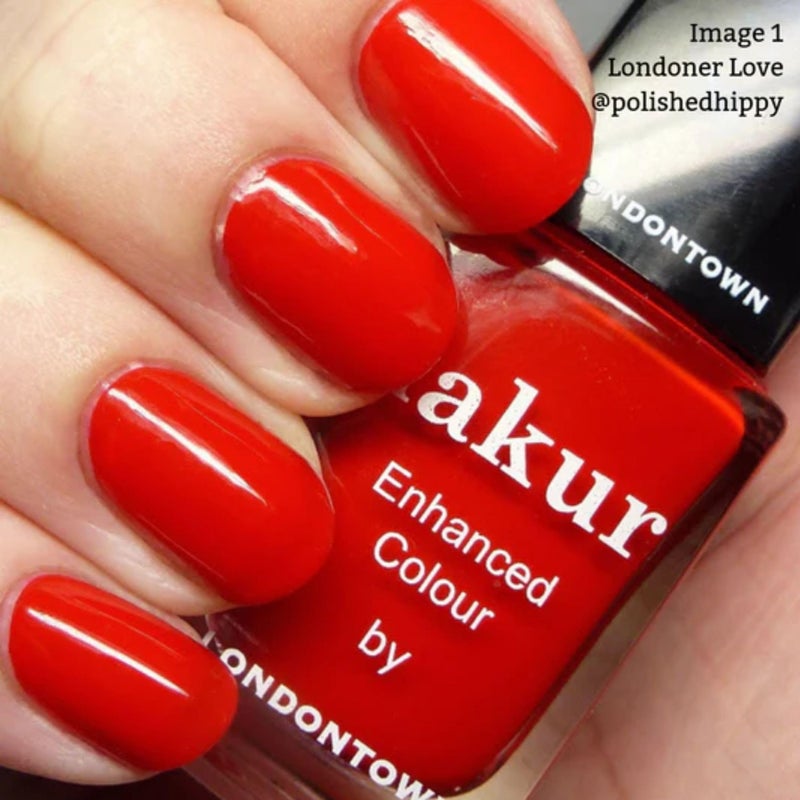 LONDONTOWN lakur Nail Polish - Chip-Resistant, Non-Toxic, Conditions & Hydrates Nails Glossy Vibrant Red, Londoner Love, .40 fl oz - Image 3