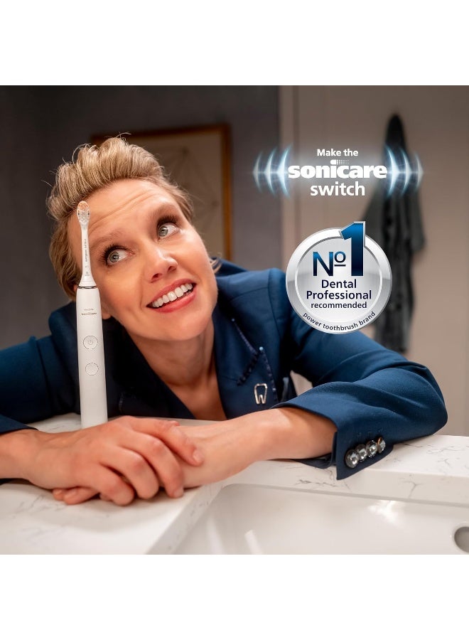 PHILIPS SONICARE فرشاة أسنان كهربائية قابلة لإعادة الشحن من فيليبس سونيكير بروتيكتيف كلين 6500 مع مستشعر ضغط 3 أوضاع تنظيف سمارتايمر وكواد بايسر 14 يوم من عمر البطارية حقيبة سفر للشحن باللون الأزرق البحري HX646207 - Image 2