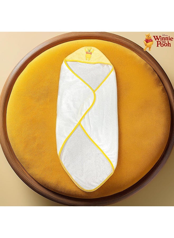 Cudlie Winnie The Pooh Bath Towel Set | Winnie The Pooh Hooded Baby Bath Towel | Includes Hoodie Towel & 5 Wash Cloths | Yellow/White | Officially Licensed - Image 2