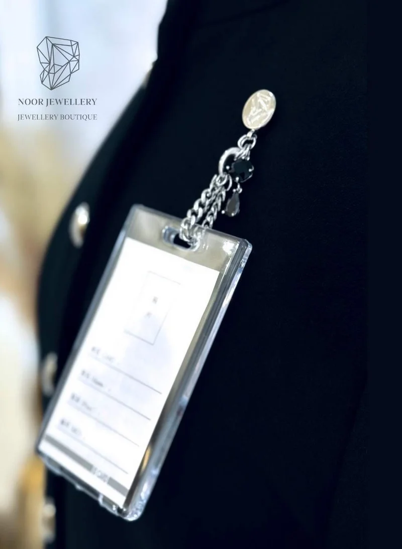 NOOR JEWELLERY Id card holder brooch-black