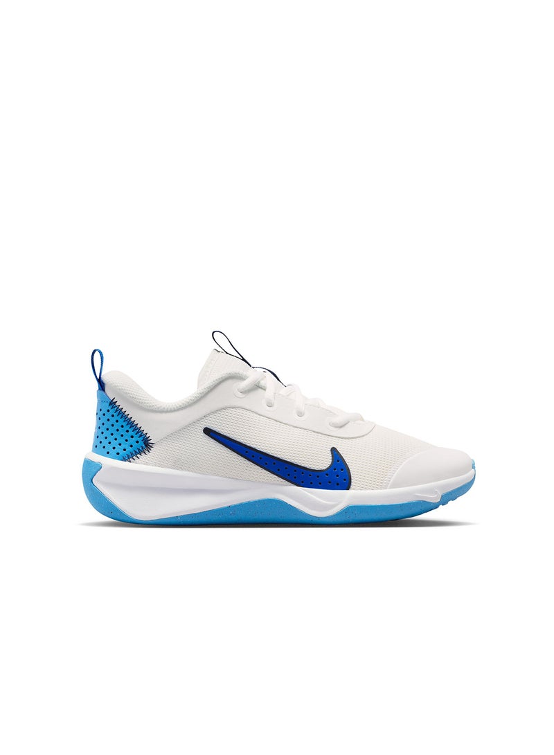 Nike OMNI MULTI-COURT GS - Image 5
