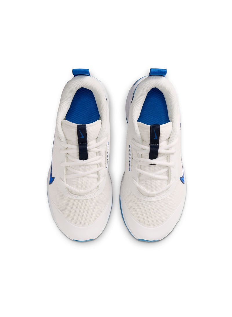 Nike OMNI MULTI-COURT GS - Image 4