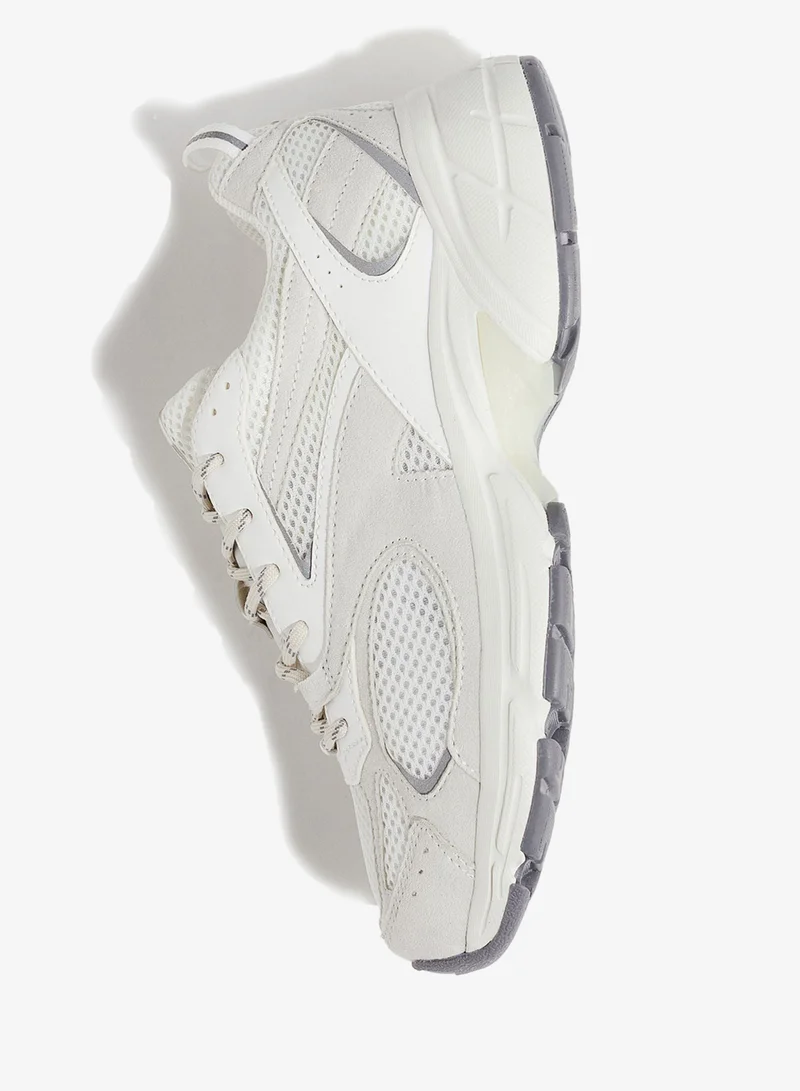 اتش اند ام أحذية رياضية سميكة