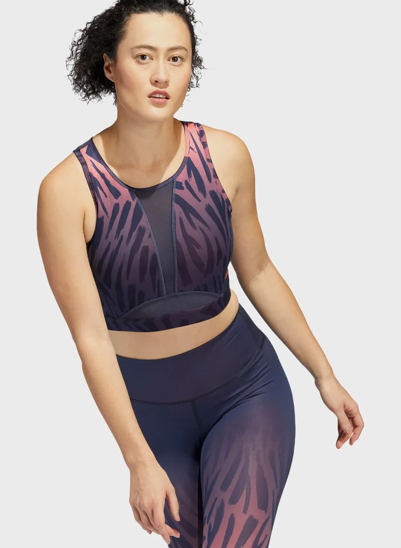adidas صدرية بطبعات نمر
