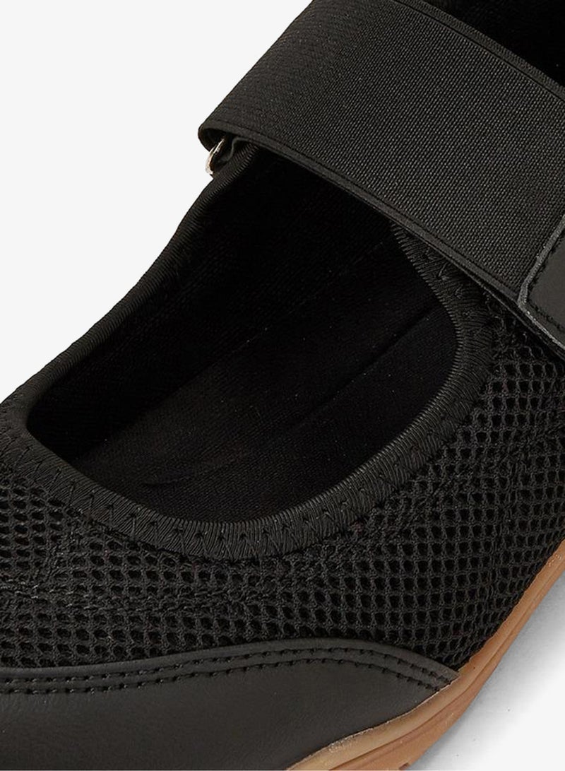 Lee Cooper Women's Textured Sneakers with Hook and Loop Closure - Image 4