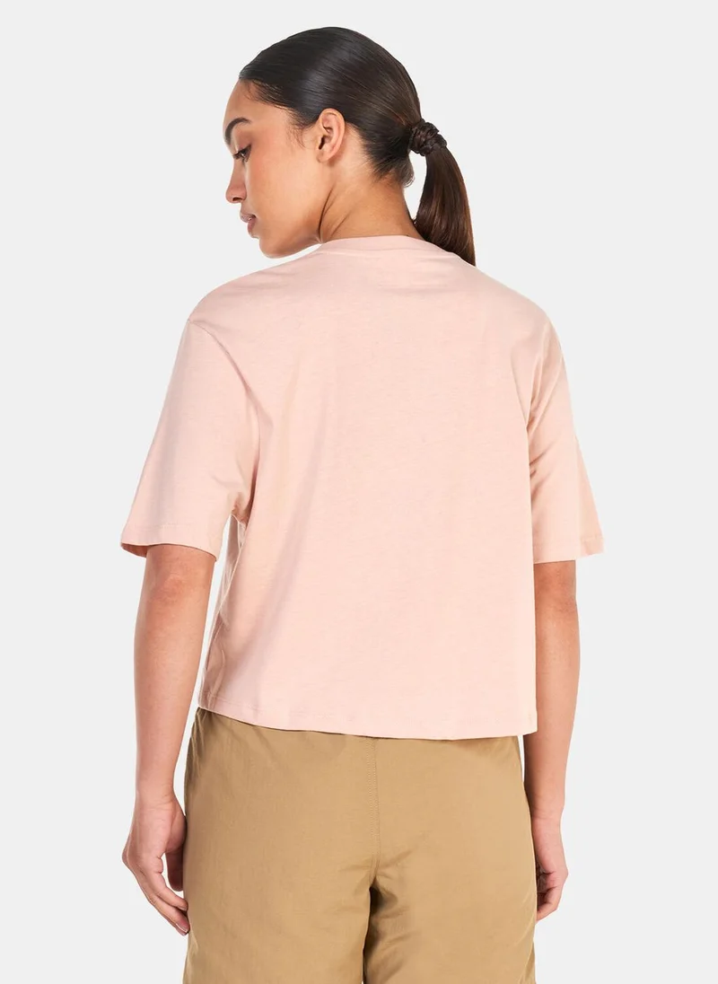 Timberland Women's Seasonal Logo T-Shirt