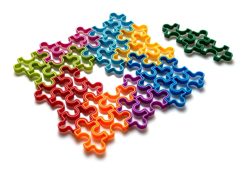 SmartGames IQ Jigsaw 120 Challenges for Ages 7 - Adult - Image 3