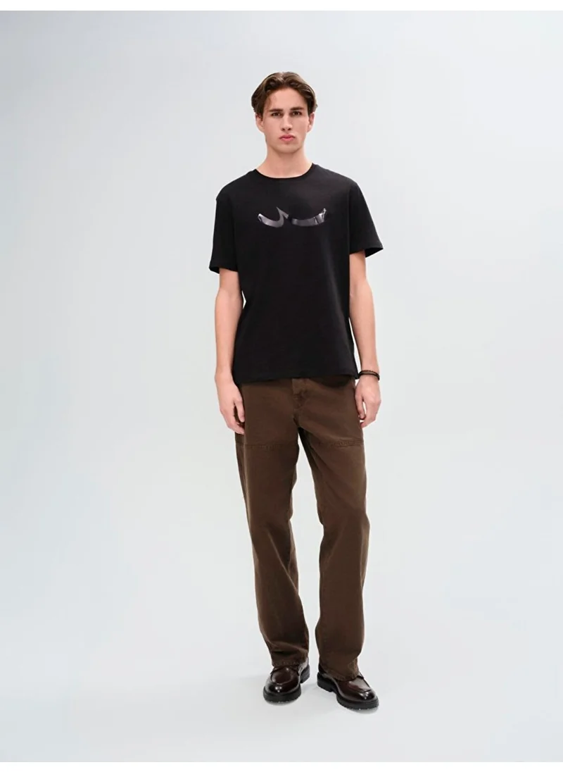 ال تي بي Black T-Shirt