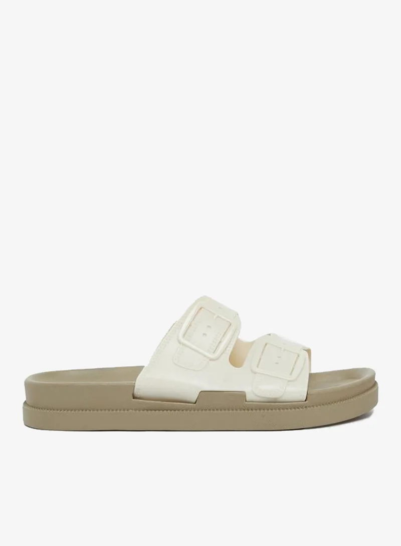 ستايلي شبشب بيج بتفاصيل إبزيم