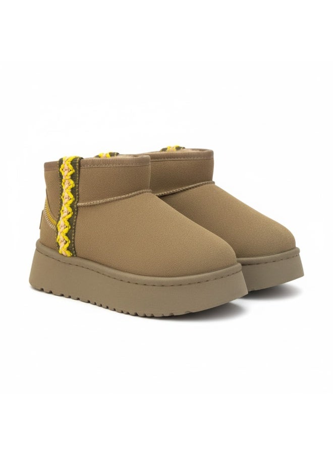 Comfortable and stylish women's lined winter boots - available in various sizes and colors - Image 4