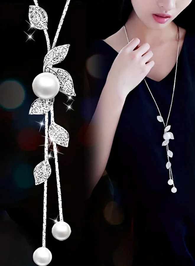 تايك تو عقد طويل بقلادة بشكل ورقة شجر مزينة