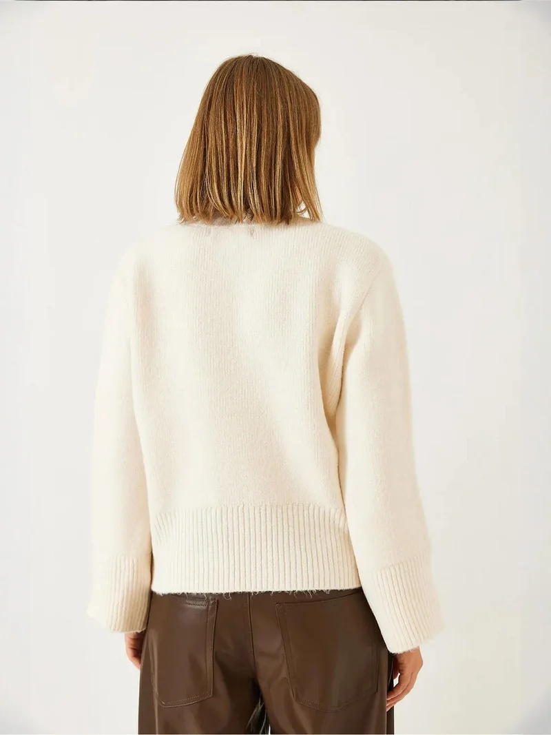 Bianco Lucci Dusty White LUCCI Turtleneck Relaxed Fit Sweater with Slit Detail for Women | Best Price UAE