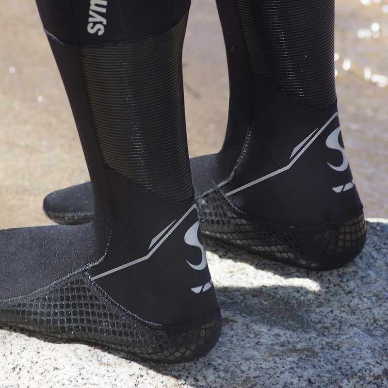 SYNERGY Swim Socks Neoprene Swim Booties - Image 4