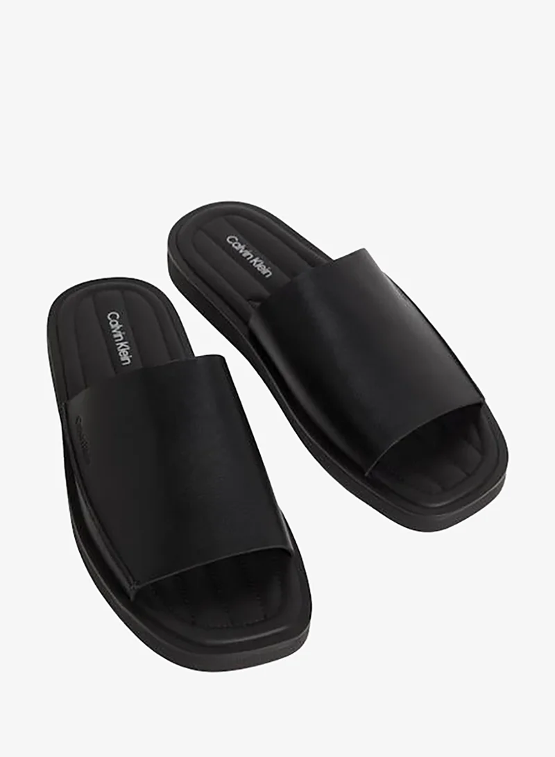 كالفن كلاين صنادل مفتوحة مربعة