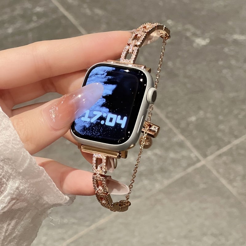 سوار ساعة أنيق من المعدن الذهبي المربع الماسي مناسب لأحجام 42 و44 و45 و49 ملم من ساعات iWatch Ultra و Series 9 و8 و7 و6 و5 و4 و3 و2 و1، سوار معصم معدني عالي الجودة - Image 5