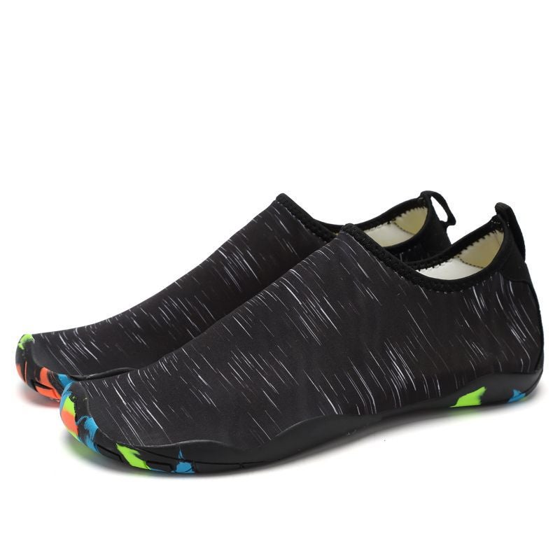Generic Outdoor Wading Shoes, Swimming and Diving Shoes, River Tracing Shoes, Water Shoes, Diving Beach Shoes, Couple Yoga Shoes for Women 988 black