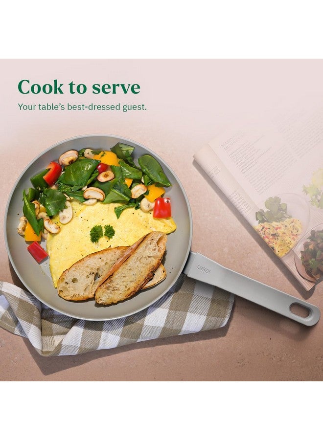 Ember Cookware مقلاة إمبر كوكوير أركيلا سيراميك غير لاصقة 24 سم | مقبض متطابق | 1x ملعقة مسطحة | آمنة للاستخدام مع الحث | مقلاة غير سامة | خالية من PFAS و PTFE | سلسلة فلورنسا | تيراكوتا، أزرق - Image 4