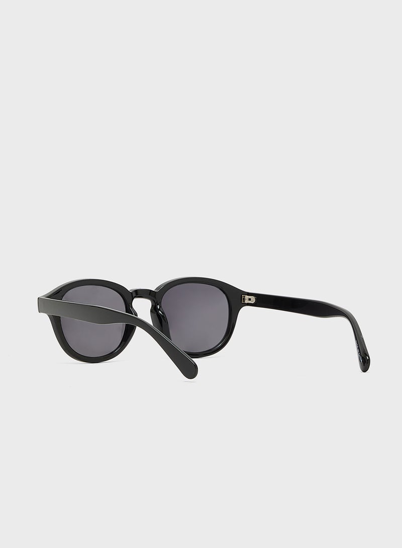 Seventy Five Polarized Lens Wayfarer Sunglasses - Image 2