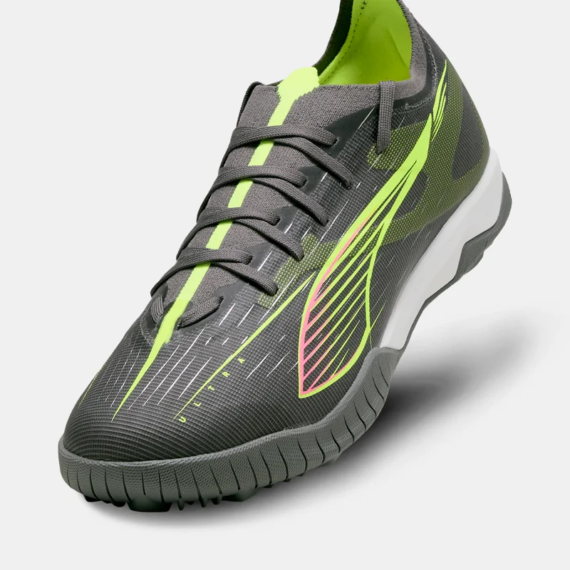 PUMA Men's ULTRA 5 MATCH Turf Ground Football Shoes