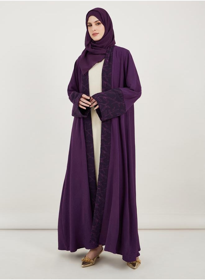 ستايلي - عباية كريب بتفاصيل جاكار مع حجاب - Image 1
