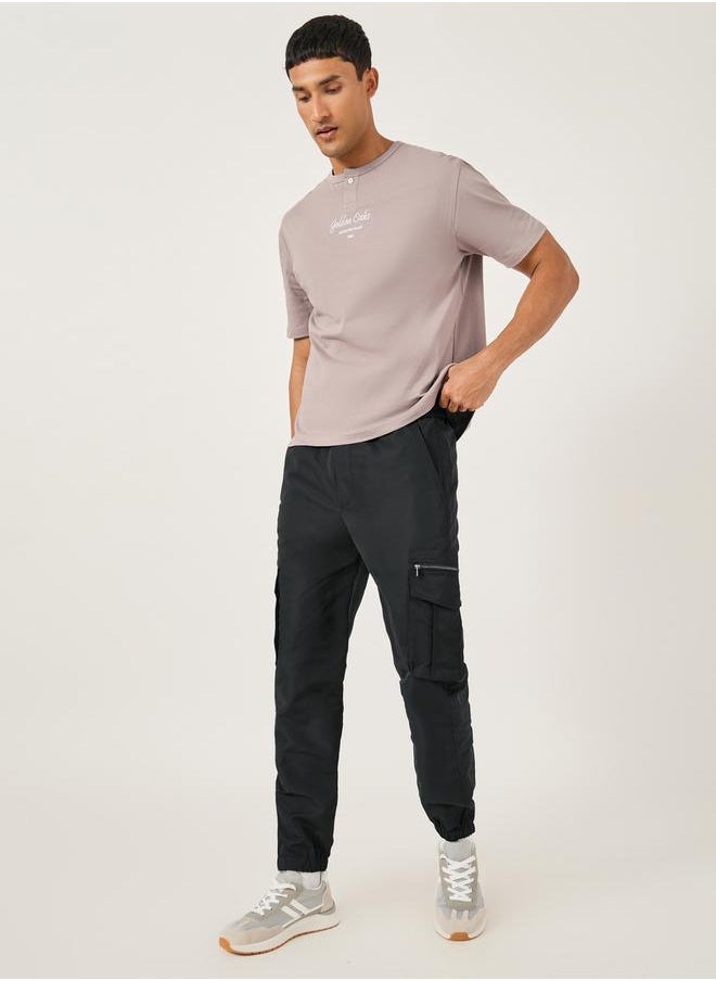 Fort Collins Mid Rise Regular Fit Joggers with Drawstring by Styli  - Image 2