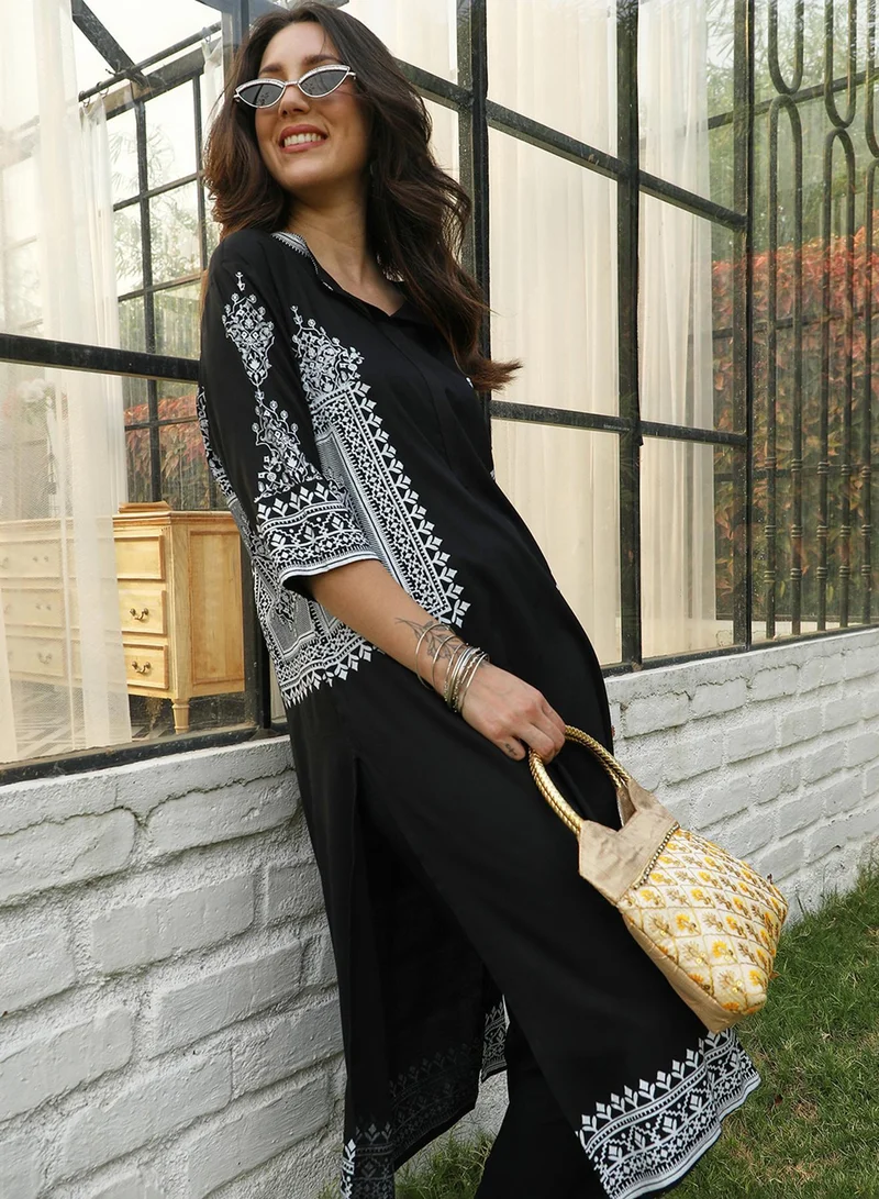 QISSA Women's Midnight Black Geometric Print Kurta With Midnight Black Trousers Set