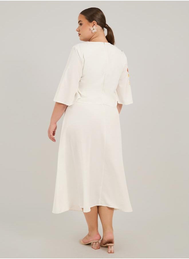 Styli Styli Plus Size Embroidered 3/4 Sleeves A-Line Midi Dress  - Image 5