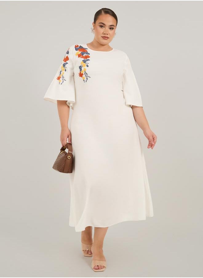 Styli Styli Plus Size Embroidered 3/4 Sleeves A-Line Midi Dress  - Image 1
