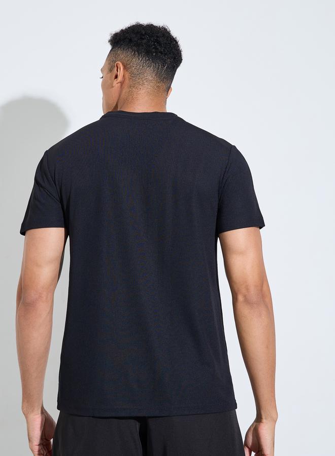 Styli Black Solid Patchwork Detail Regular Fit Active T-Shirt - Image 4