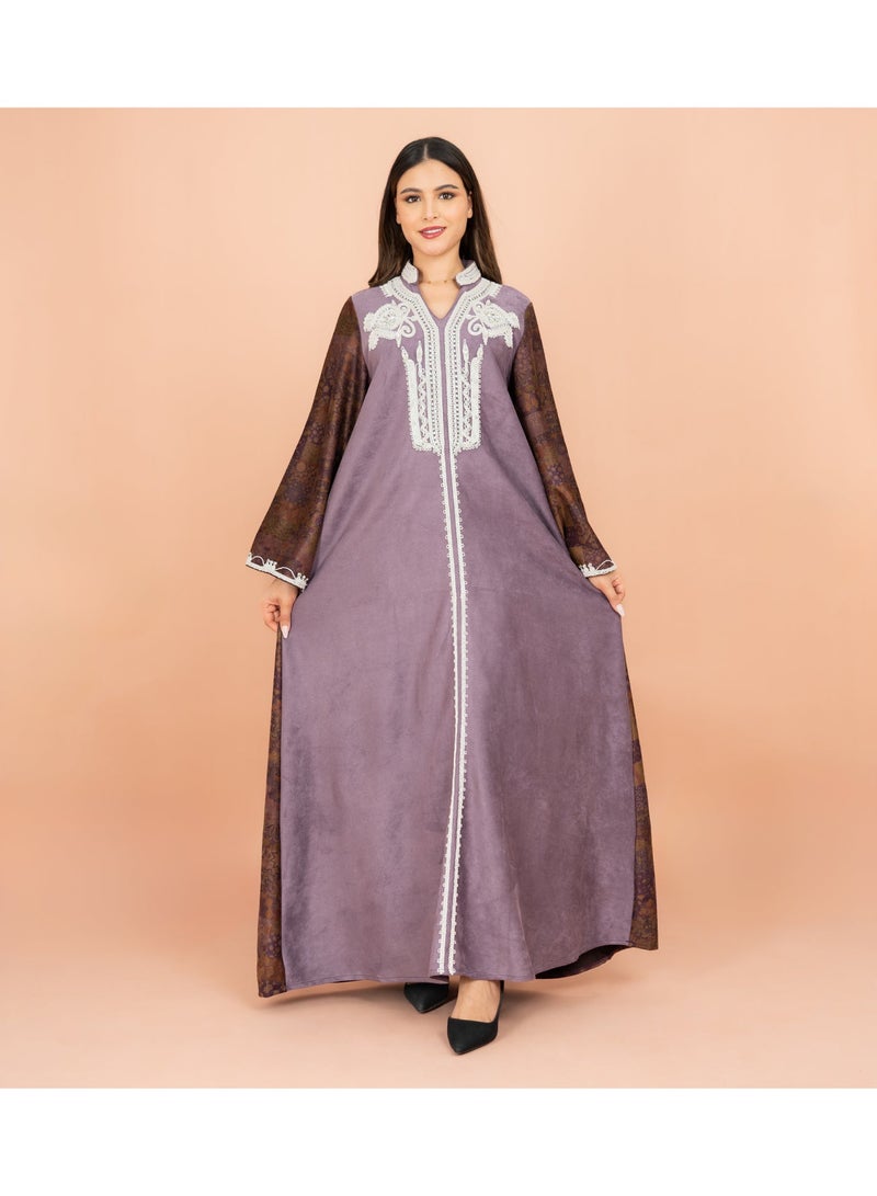 اكسا جلابية شتوية مطرزة باللون الأبيض من الماندرين - Image 2