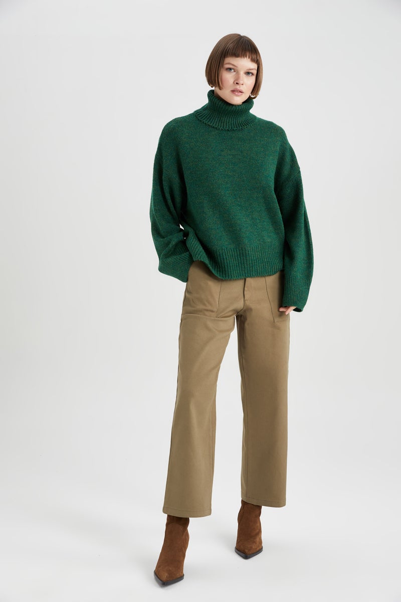 DeFacto Woman Straight Fit Regular Hem With Pockets Gabardine Trousers - Image 1