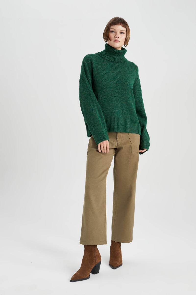 DeFacto Woman Straight Fit Regular Hem With Pockets Gabardine Trousers - Image 2