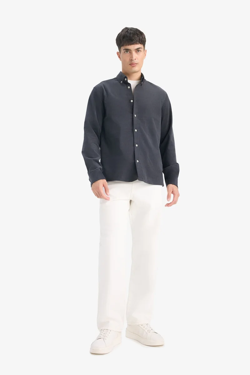 ديفاكتو قميص بولو بقصة عادية وأكمام طويلة مخملي