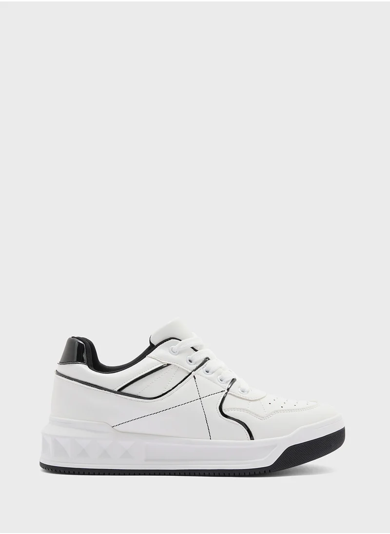 جينجر Contrast Panel Sneakers