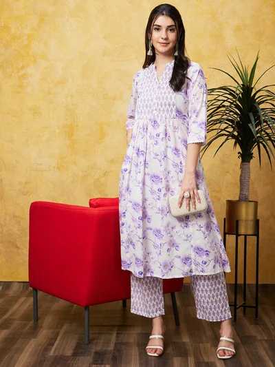 جلو باص Women Off White Floral Printed Band Collar Pure Cotton Kurta With Trousers