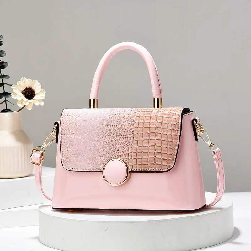 New Crocodile Pattern Large Capacity Bag Women'S Retro Fashion Handbag High-End All-Match Commuter Tote Bag - Image 4