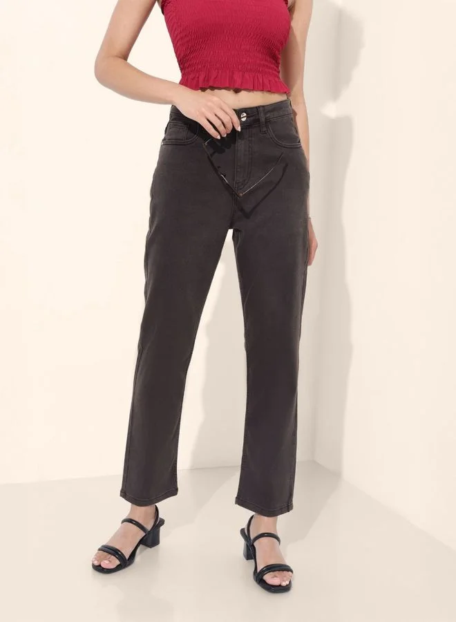 Women Straight Fit Solid Mid Rise Jeans