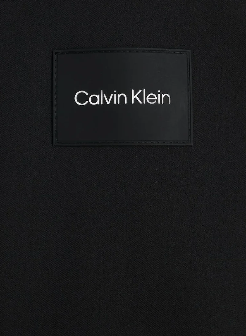 كالفن كلاين جاكيت بتصميم القميص