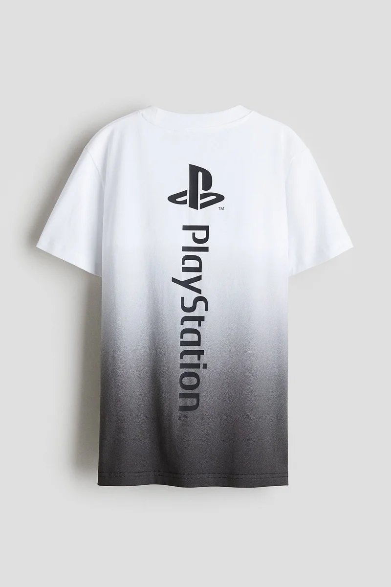 اتش اند ام تي-شيرت قطني بطبعة