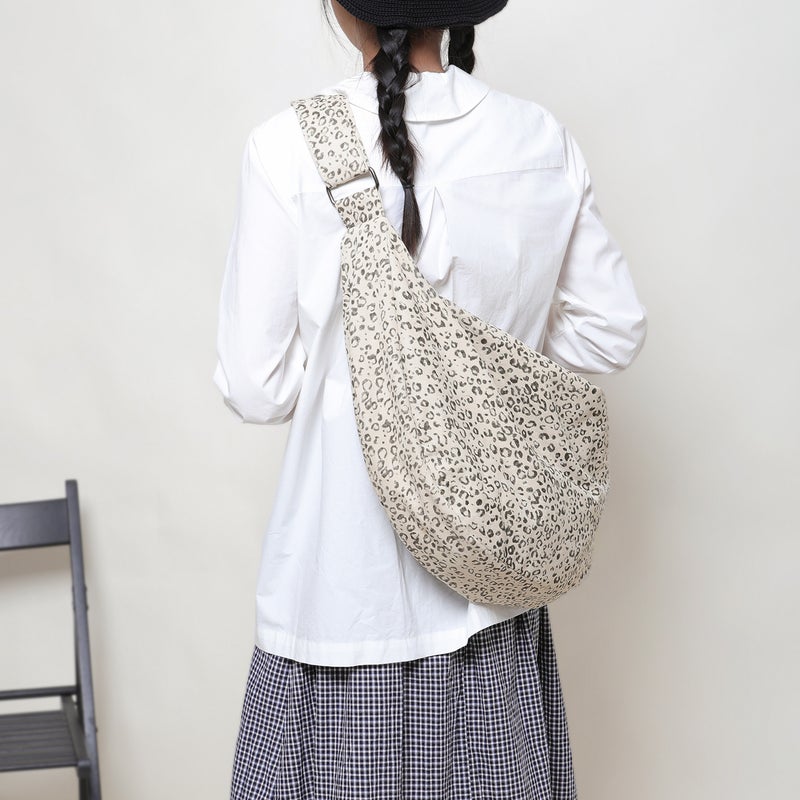 Leopard Print Canvas Tote Bag, Korean Style, Large Capacity Crossbody Bag, 2026 Autumn New - Image 1