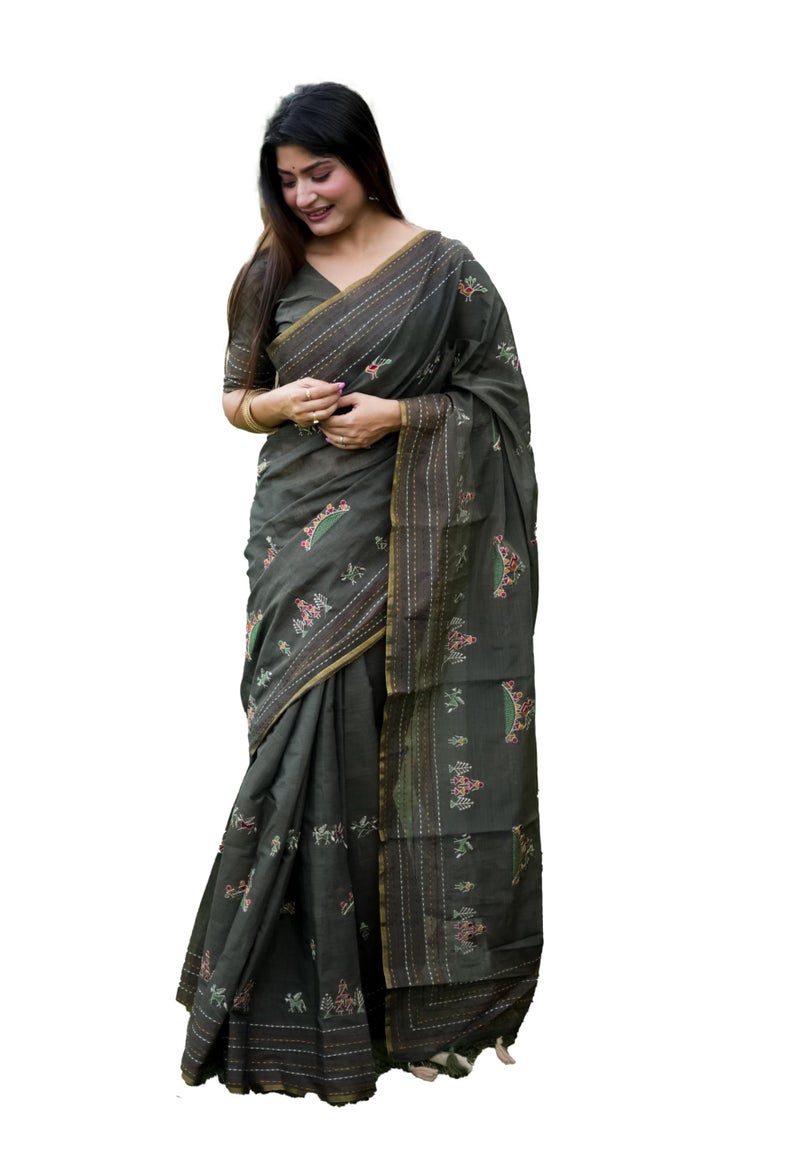 NK Textiles Women Cotton Blend Bird & Tribal Warli Design Katha Stitch Embroidery Work Saree with Fancy Pompoms (4 COLORS), Green - Image 5