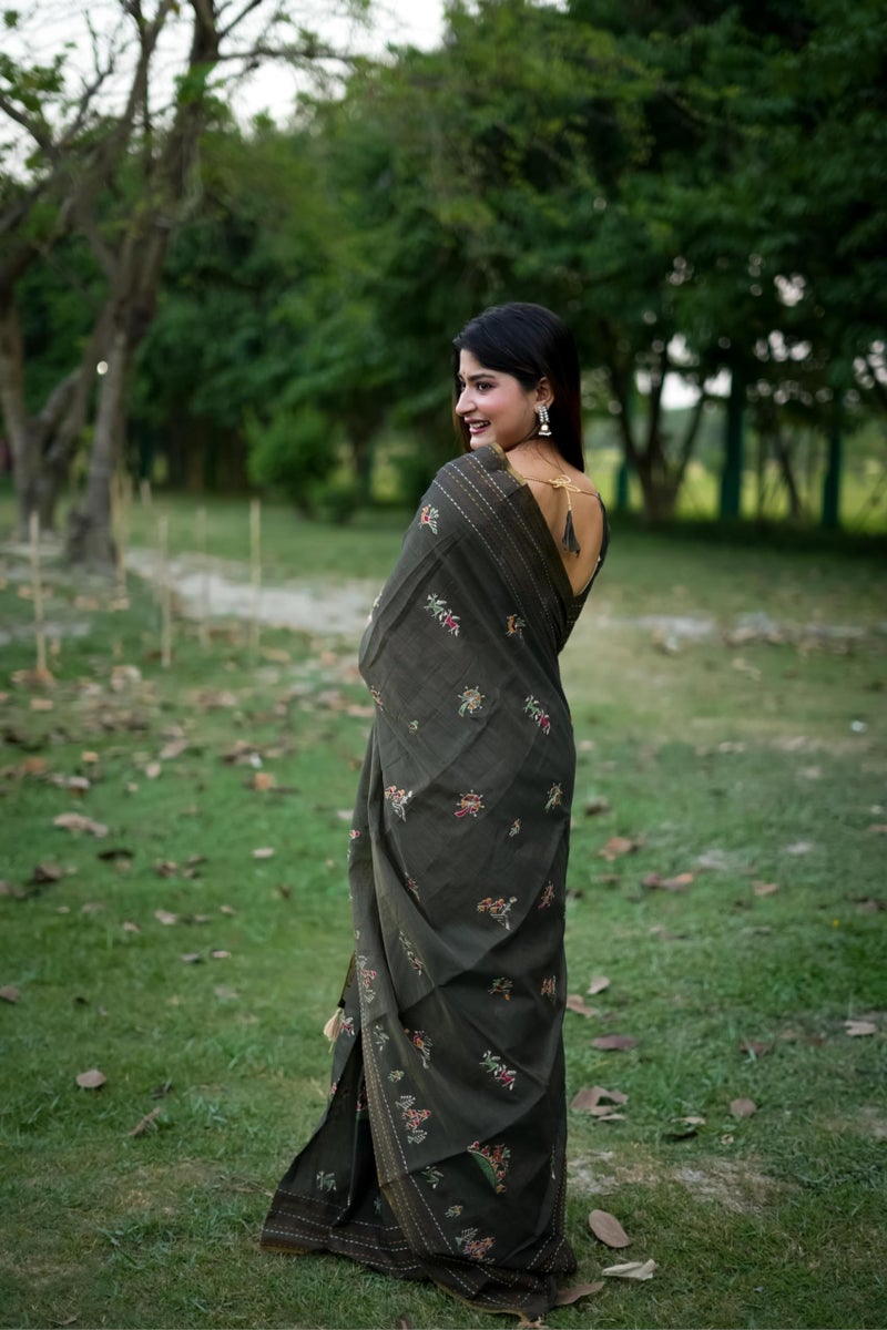 NK Textiles Women Cotton Blend Bird & Tribal Warli Design Katha Stitch Embroidery Work Saree with Fancy Pompoms (4 COLORS), Green - Image 3