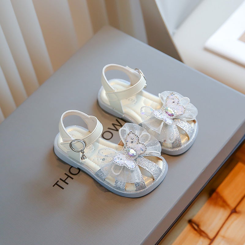 Girls Sandals 2025 Children'S Rhinestone Bow Princess Shoes Soft Sole Fish Mouth Hollow Little Girls Shoes - Image 1