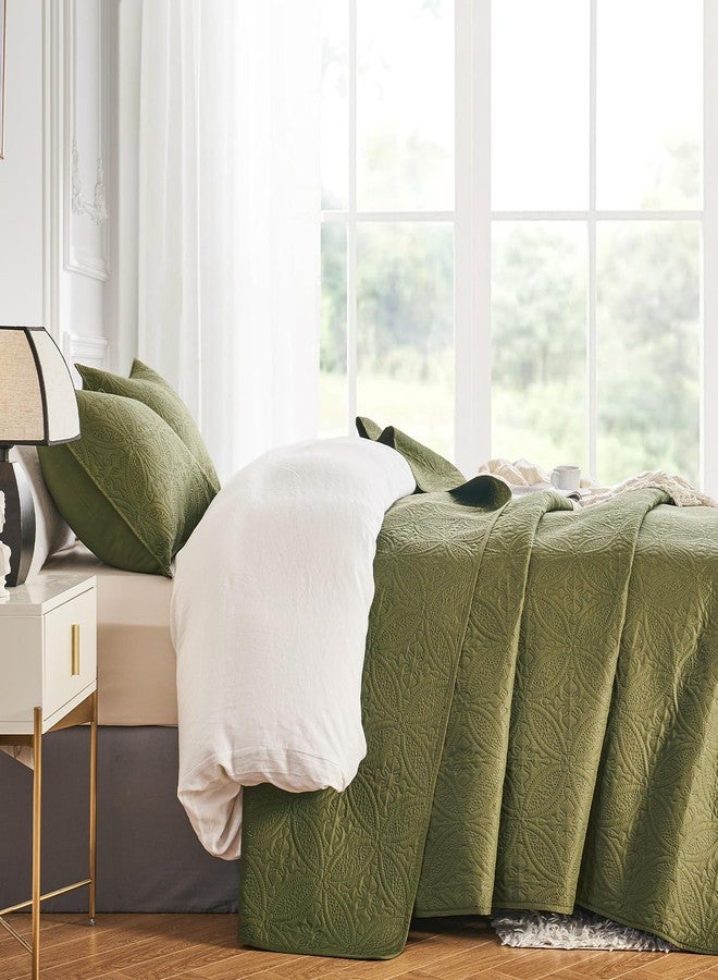 WURUIBO Full/Queen Quilt Set Olive Green, Microfiber Lightweight Bedspreads, Ultrasonic Embossed Solid Coverlet, Thin Bedding Set for All Season, Soft Breathable Bed Cover(1 Quilt, 2 Pillow Shams) - Image 3