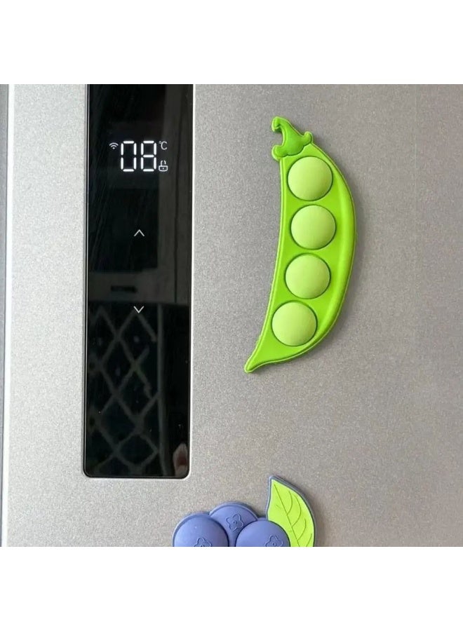 A set of refrigerator magnets - Image 1