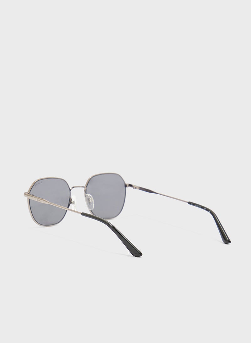 GUESS Gu0023808A49 Aviator Sunglasses  - Image 2